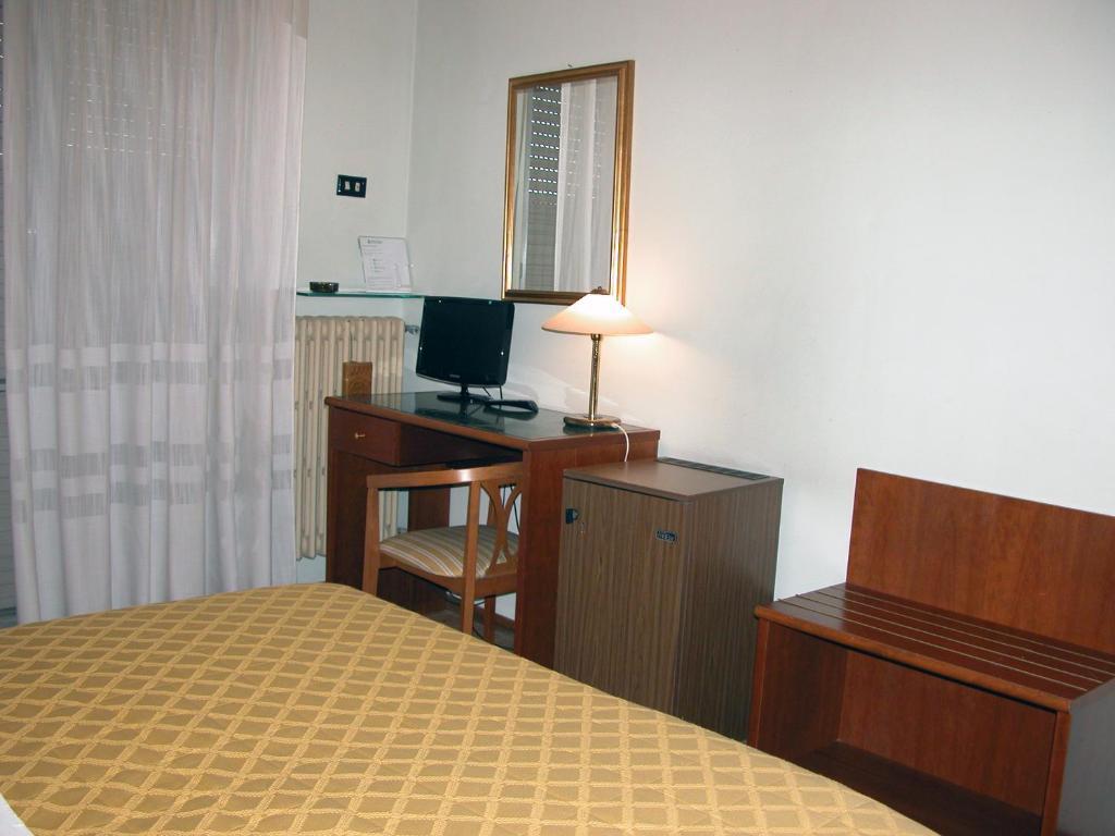 Hotel Calabresi San Benedetto del Tronto Cameră foto