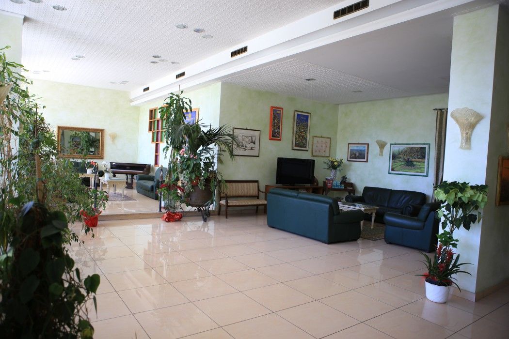 Hotel Calabresi San Benedetto del Tronto Exterior foto